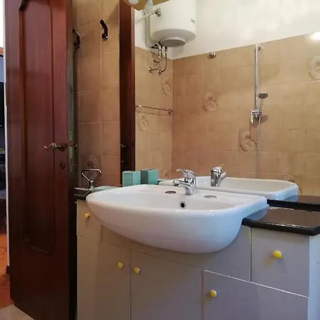 Fg Apartment, Mare E Monti, 70 Sqm, 2 Bedrooms, 1 Bathroom, Surrounded By Greenery, With Free Parking And Wifi Conveniently Located Near The Highway Ραπάλο