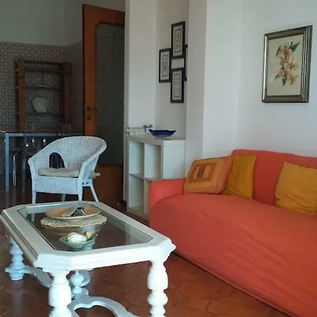 Fg Apartment, Mare E Monti, 70 Sqm, 2 Bedrooms, 1 Bathroom, Surrounded By Greenery, With Free Parking And Wifi Conveniently Located Near The Highway Σπίτι διακοπών *